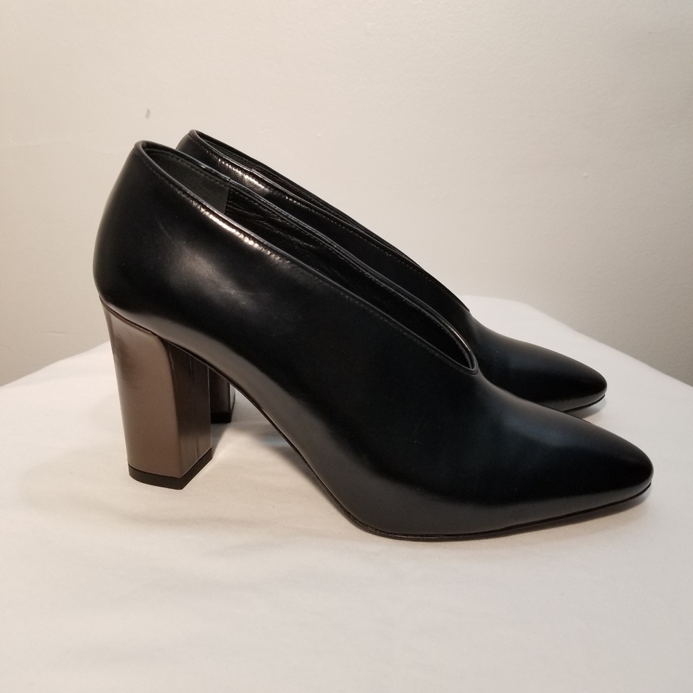 Two Tone Via Spiga Pumps